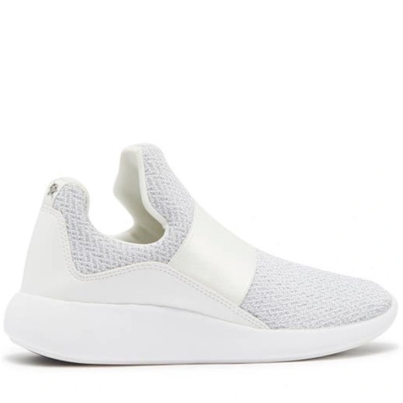 NEW! Women's Donna Karan White Silver Sparkly Cory Slip-On Sneaker - Size 10 📦 - Picture 2 of 12